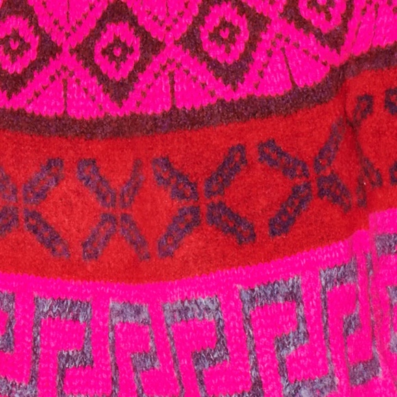 Saylor Candace Sweater - Picture 3 of 5